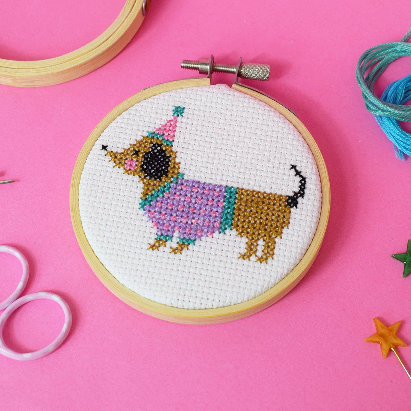 'Sausage dog' mini cross stitch craft kit