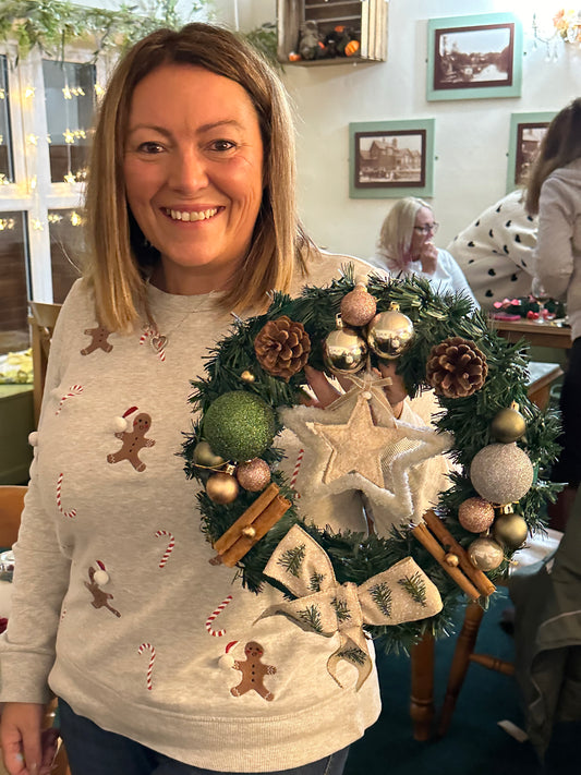 🎄 Christmas Wreath Workshop – Tiffins Style!