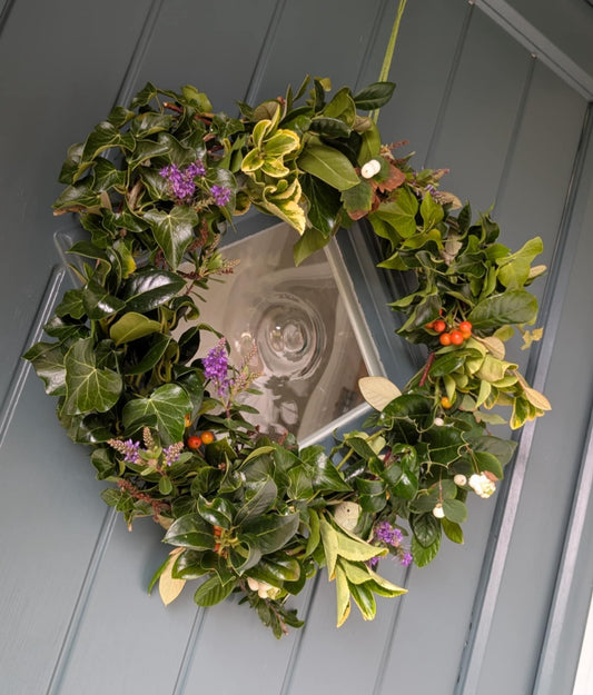 🍂 Autumn Wreath Workshop with Caroline – Monday 13th October, 6–8pm 🍂