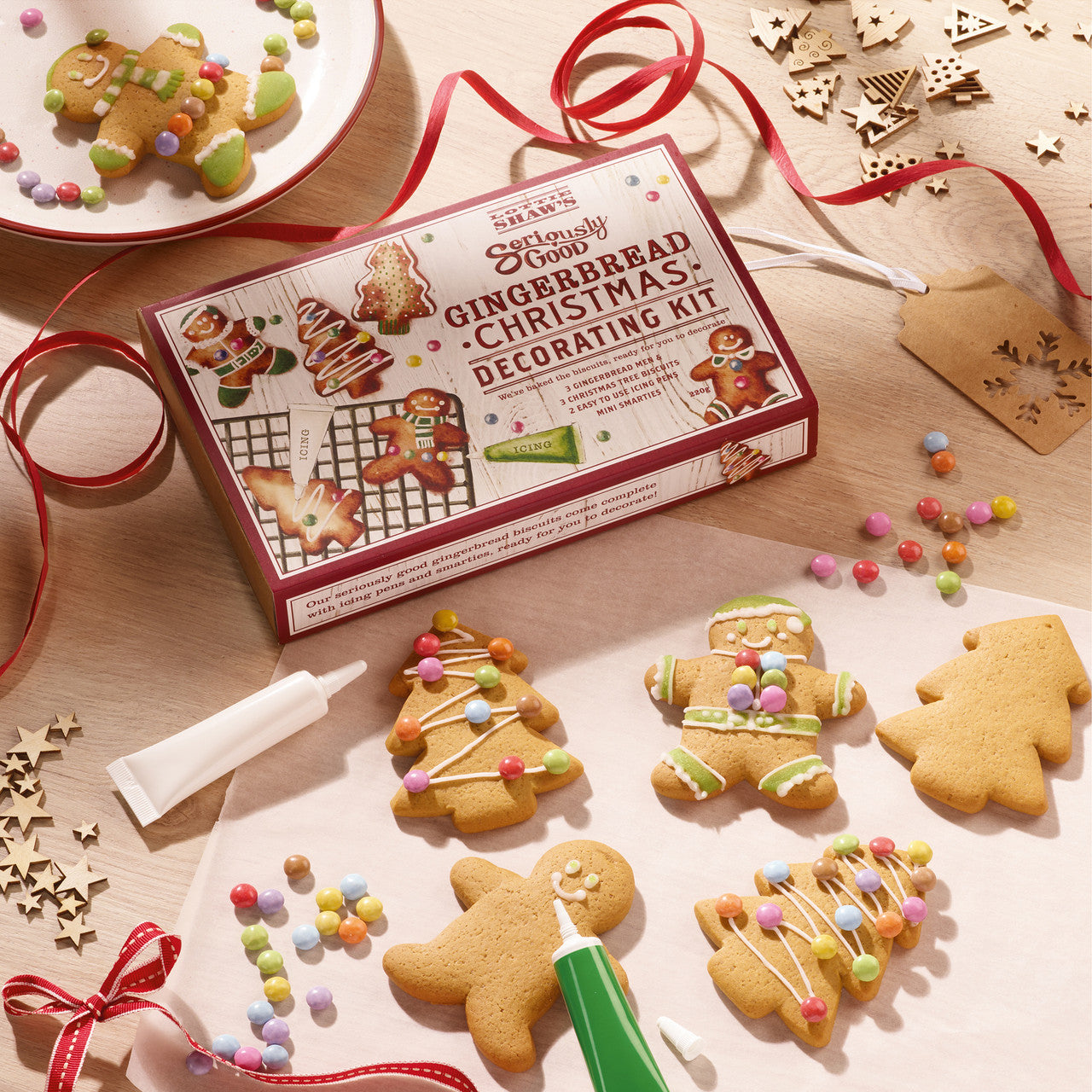 Lottie Shaw - Christmas Gingerbread Decorating Kit